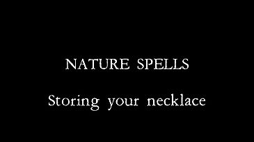 Storing your necklace